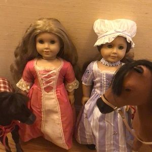 American Girl Dolls Felicity & Elizabeth + horses